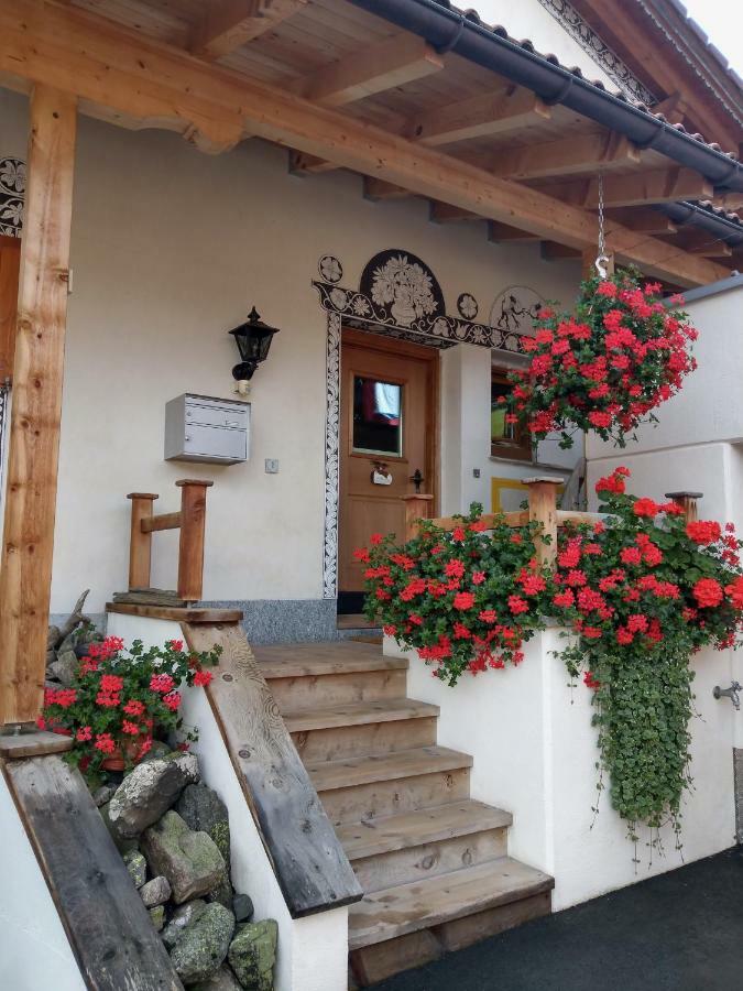 Chesa Sper L'Ovel Brail Apartamento Zernez Exterior foto